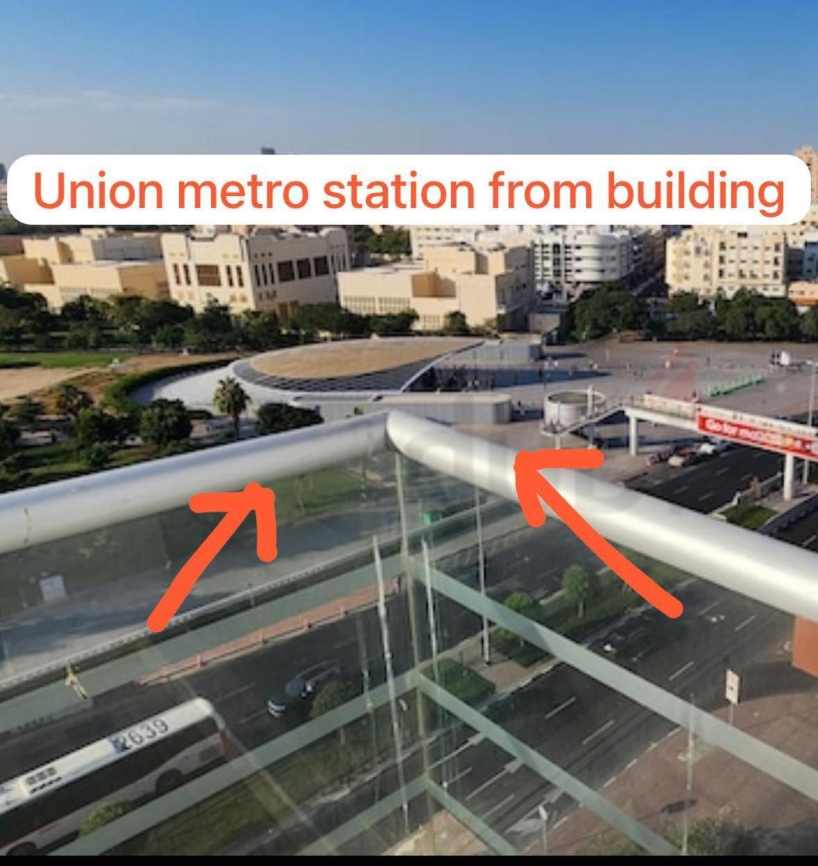 Backpackers Heaven ! 18 Beds In A 2 Bedroom Apartment In Front Of Union Metro Station Diera Dubai Eksteriør billede