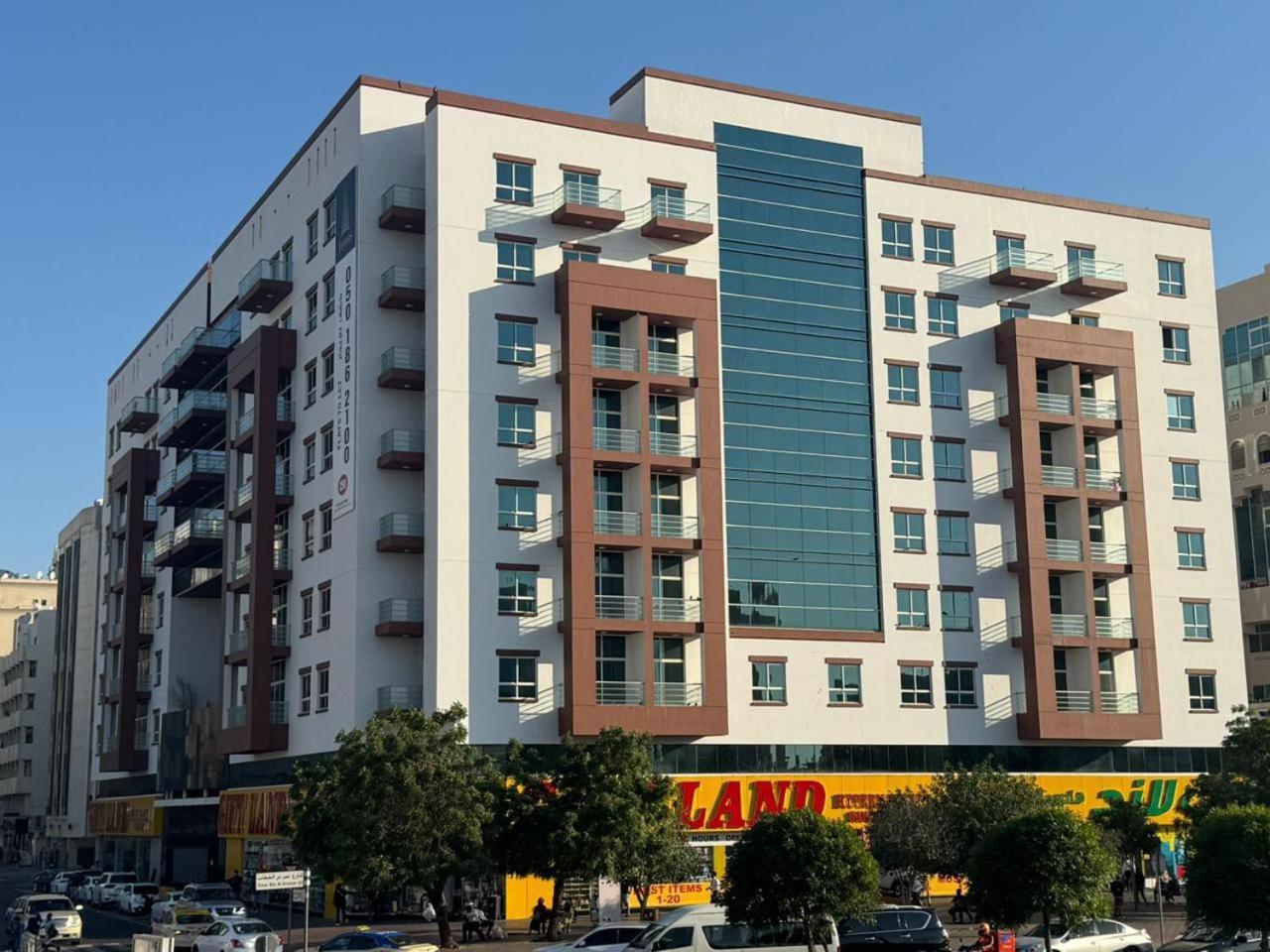 Backpackers Heaven ! 18 Beds In A 2 Bedroom Apartment In Front Of Union Metro Station Diera Dubai Eksteriør billede